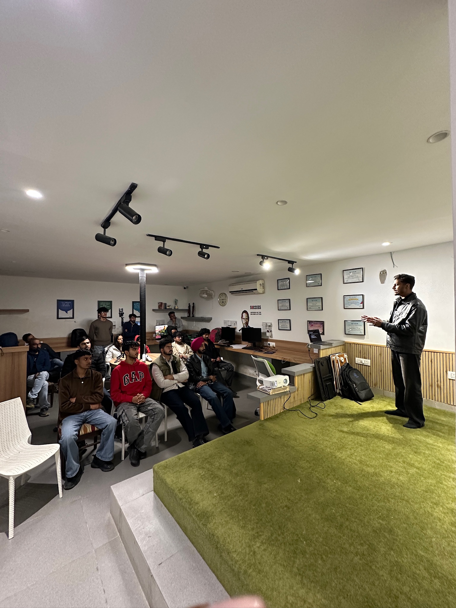 Eshan speaking at an EcomClub workshop